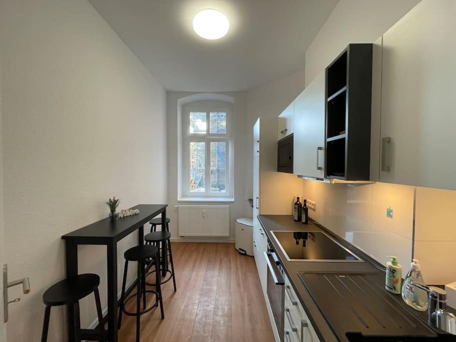 Lucky Stays Ls01 - Vollausstattung - Zentrum - Aufzug - Grosse Kueche - 2 Zimmer - Smart-Tv Magdeburg Exterior foto